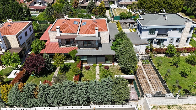 SİLİVRİ BÜYÜKÇAVUŞLU MÜSTAKİL ÖZEL HAVUZLU VİLLA